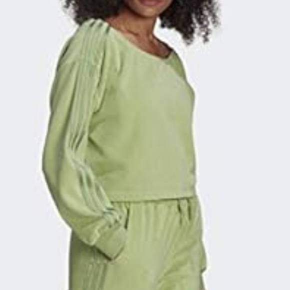 Adidas Green Velour Off The Shoulder Cropped Sweatshirt Size Medium - Picture 5 of 12